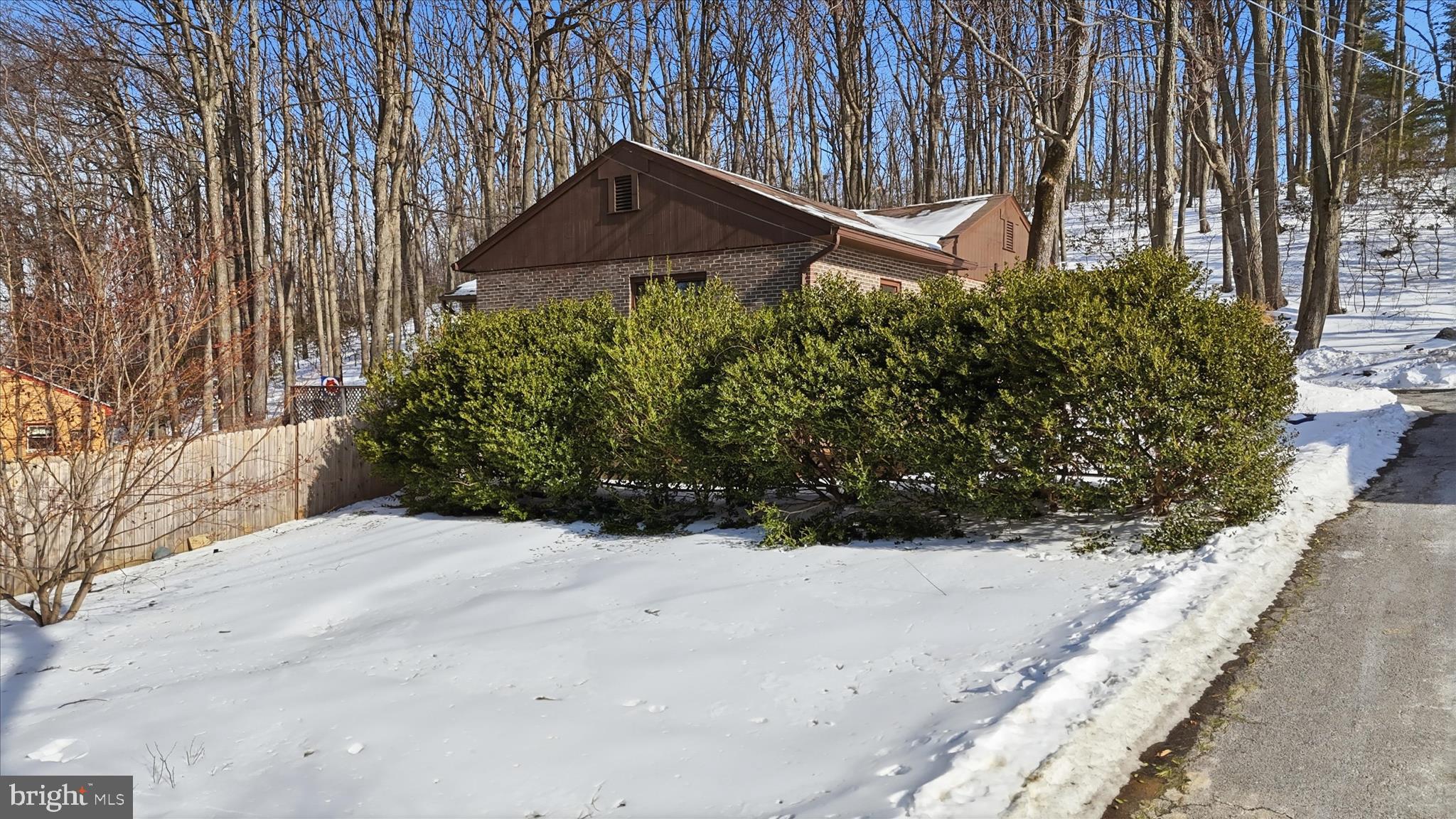 6415 South Clifton Road Frederick, MD 21703 - Photo 52 of 53 a backyard of a house with lots of green space