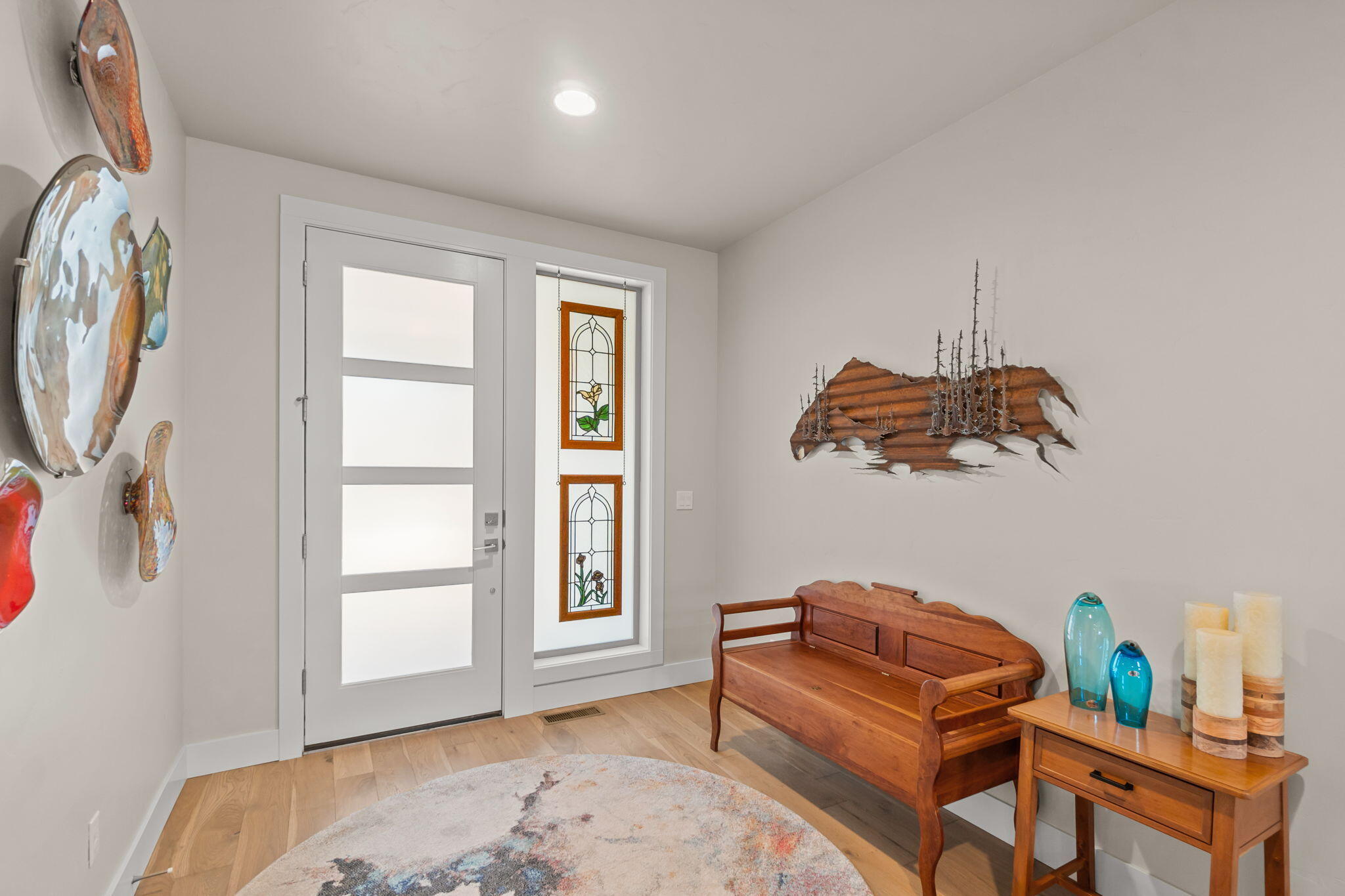 60861 Southwest Headwaters Loop Bend, OR 97702 - Photo 5 of 45 Grand foyer.