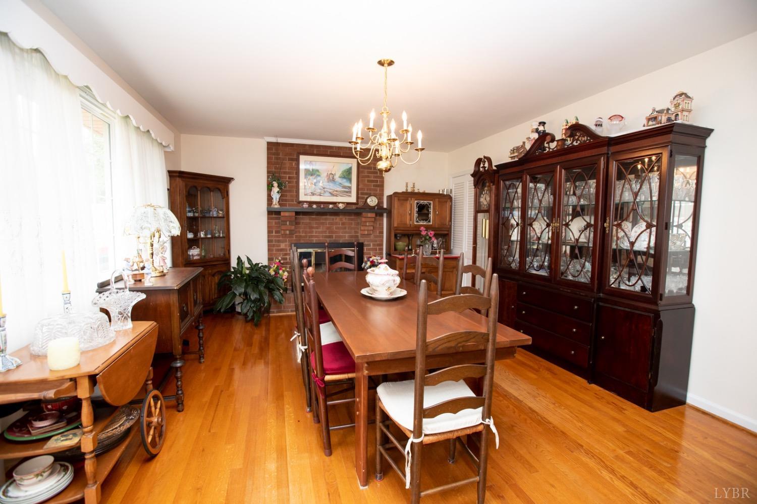 144 Charldon Road Lynchburg, VA 24501 - Photo 4 of 51 Gallery Image 4