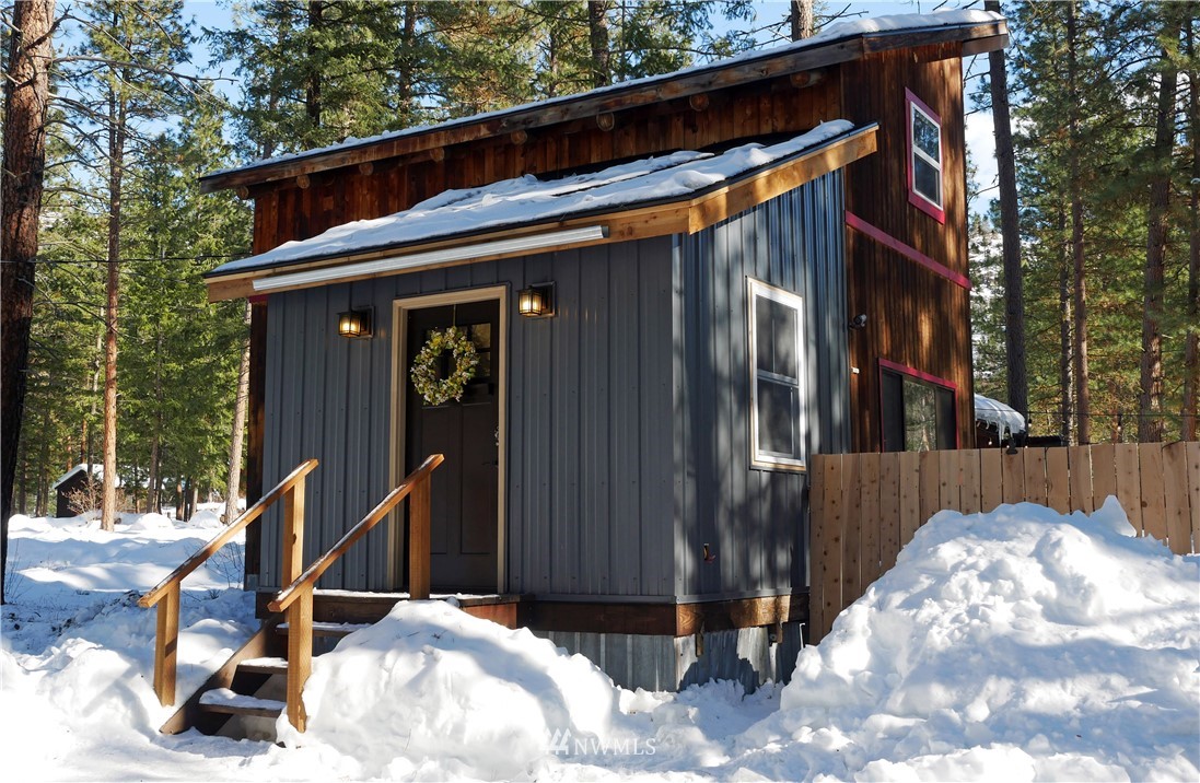 9 Heaton Road South Winthrop, WA 98862 - Photo 1 of 39 Gallery Image 1