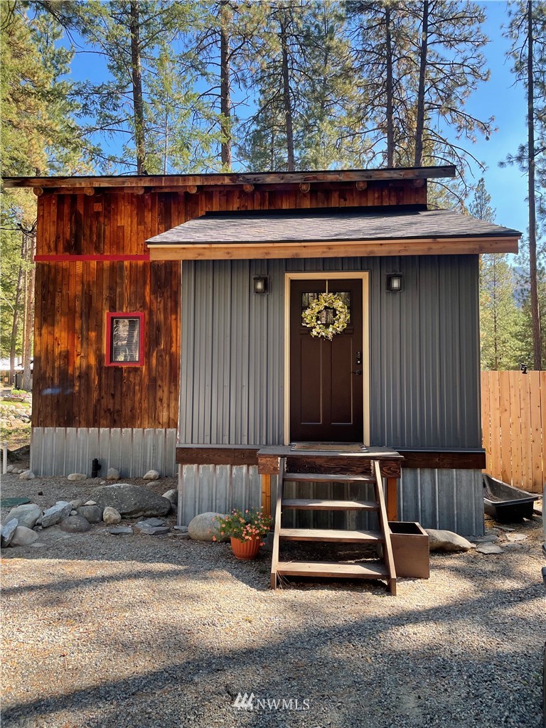 9 Heaton Road South Winthrop, WA 98862 - Photo 2 of 39 Gallery Image 2