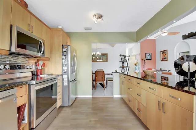 $364,000 | 9761 Nickels Boulevard, Unit 306, Boynton Beach, FL 33436