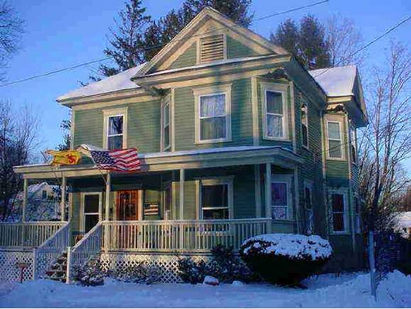 13 Marlboro Road Derry, NH 03038 - Photo 1 of 1