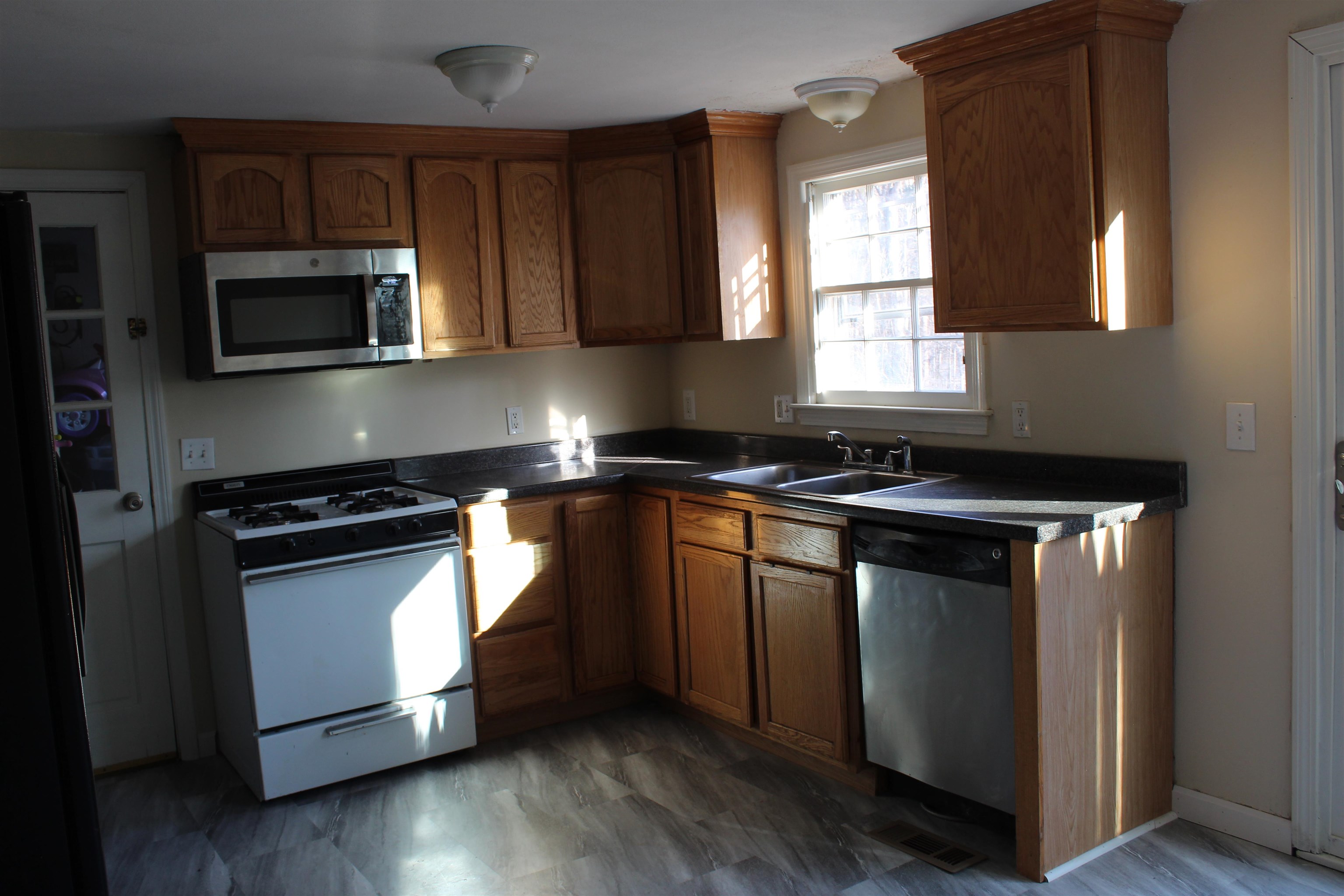 120 Barretts Hill Road, Unit A Hudson, NH 03051 - Photo 2 of 15