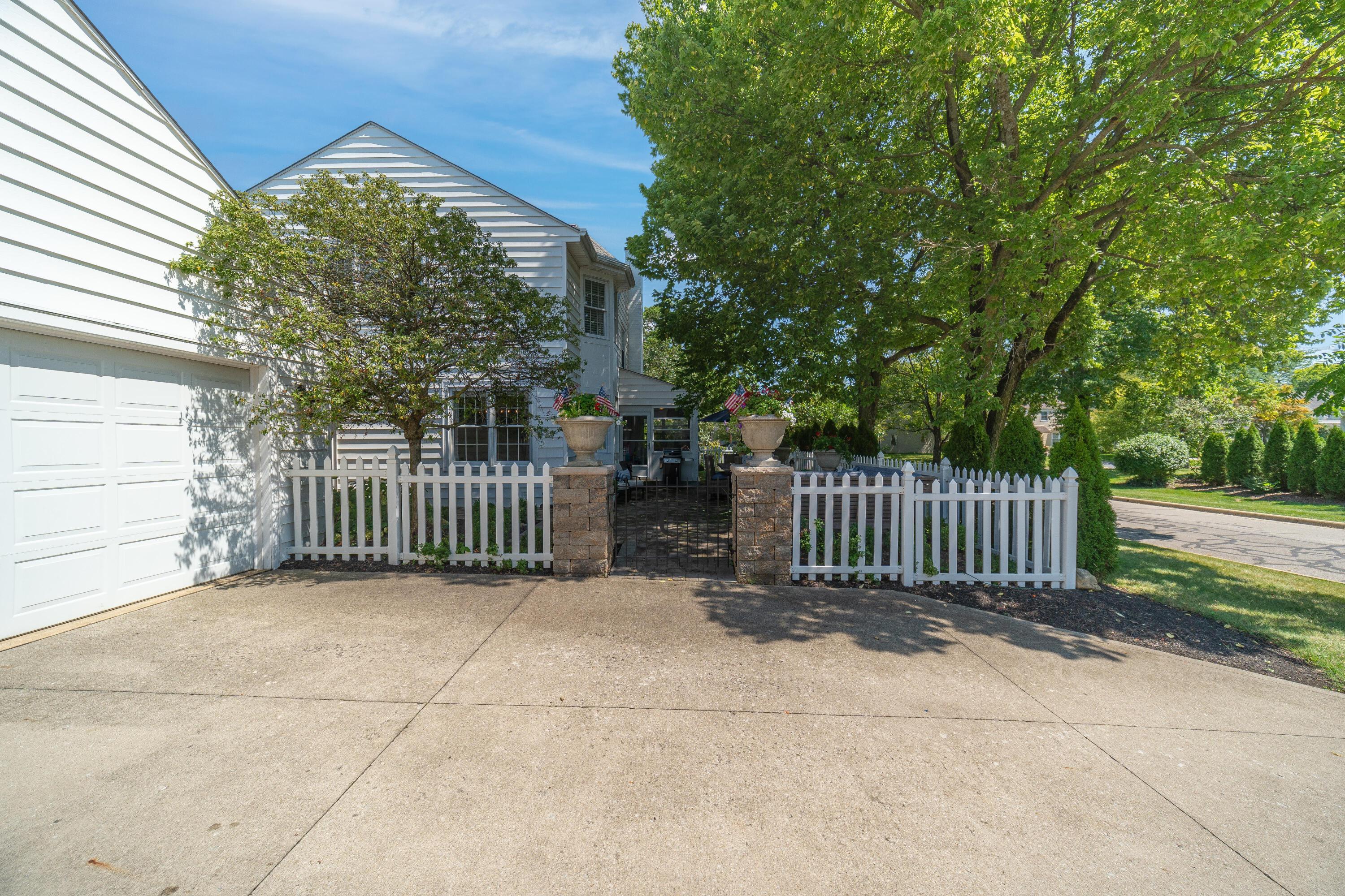 2667 Kent Road Columbus, OH 43221 - Photo 54 of 55 Gallery Image 54