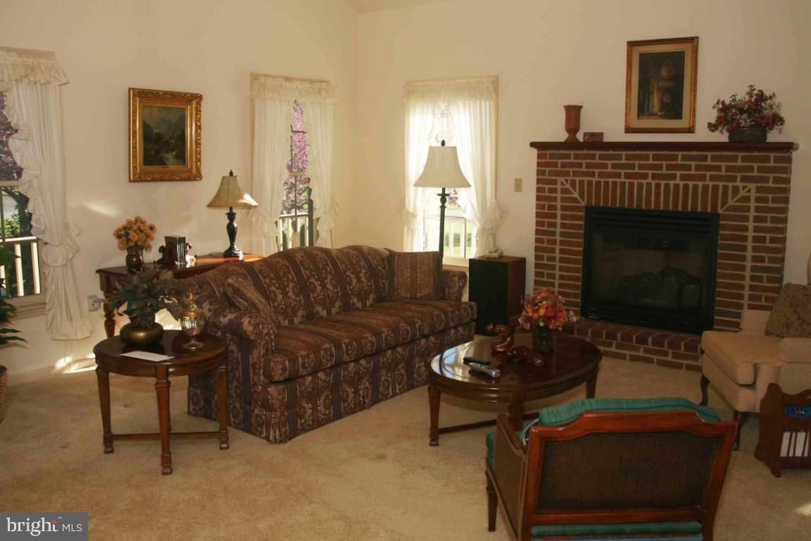 218 Lyndam Lane Lititz, PA 17543 - Photo 14 of 36
