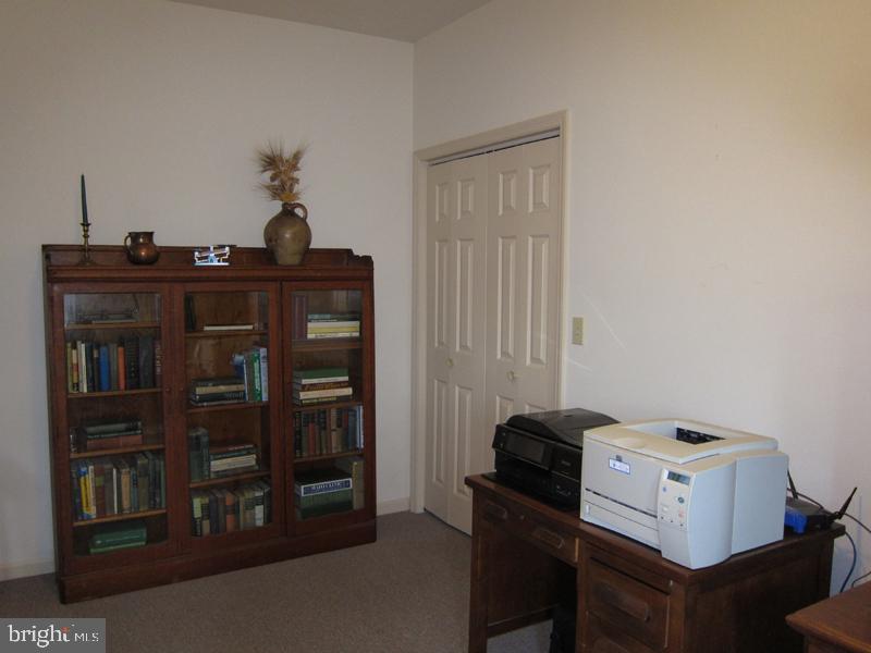 218 Lyndam Lane Lititz, PA 17543 - Photo 25 of 36