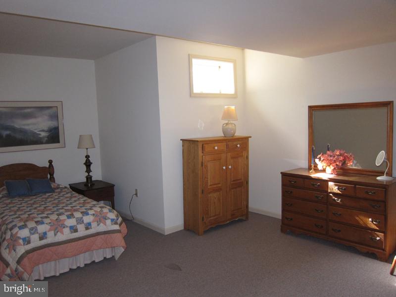 218 Lyndam Lane Lititz, PA 17543 - Photo 28 of 36