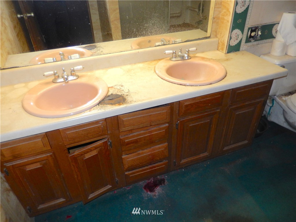 2805 Southeast Spring Creek Road Port Orchard, WA 98367 - Photo 17 of 25 Gallery Image 17