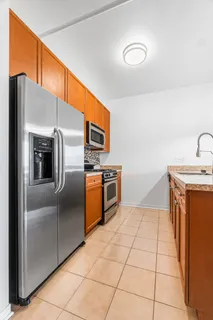 $375,000 | 437 West Division Street, Unit 814, Chicago, IL 60610