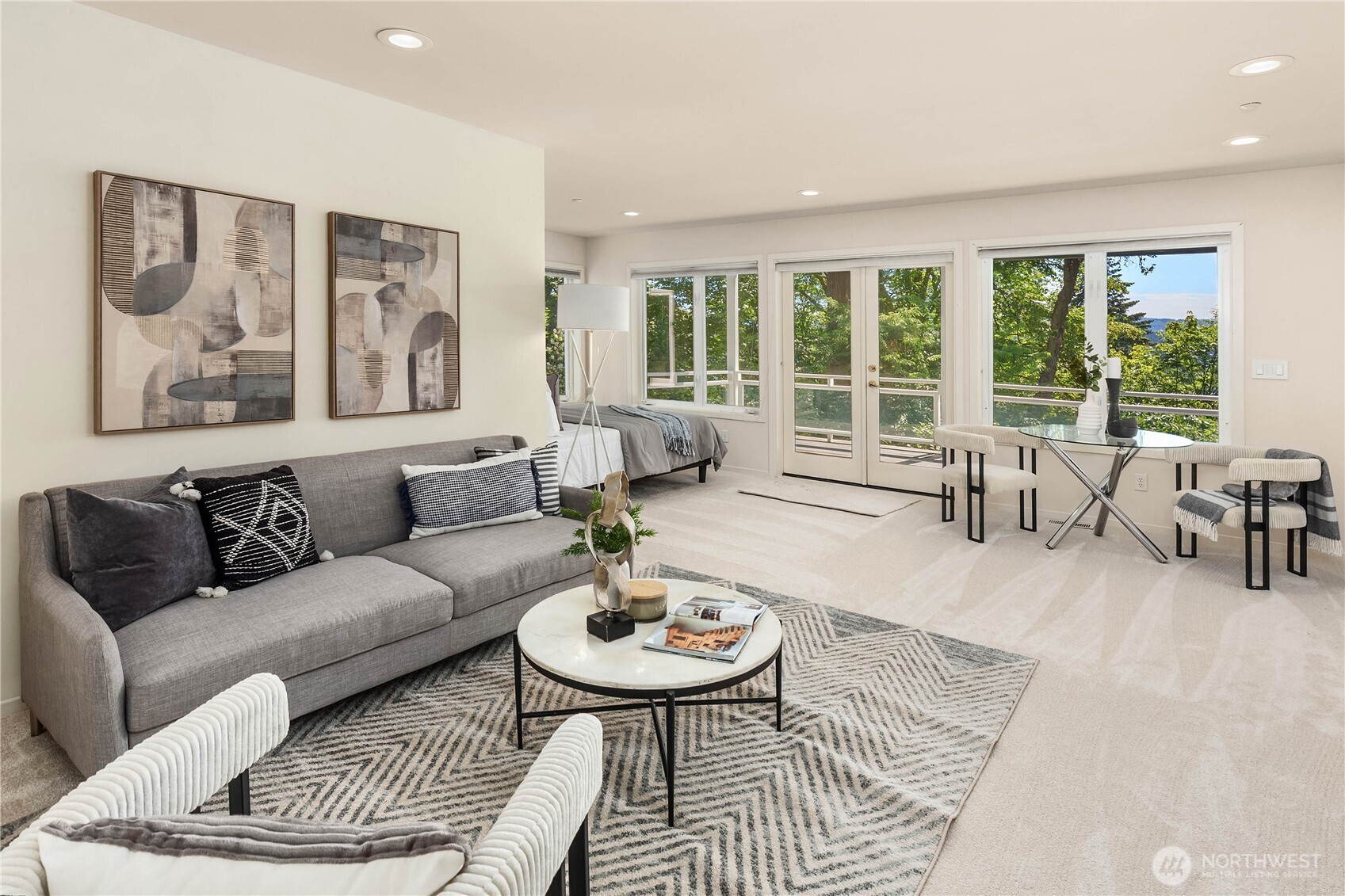 9210 Parkwood Ridge Road Mercer Island, WA 98040 - Photo 23 of 36