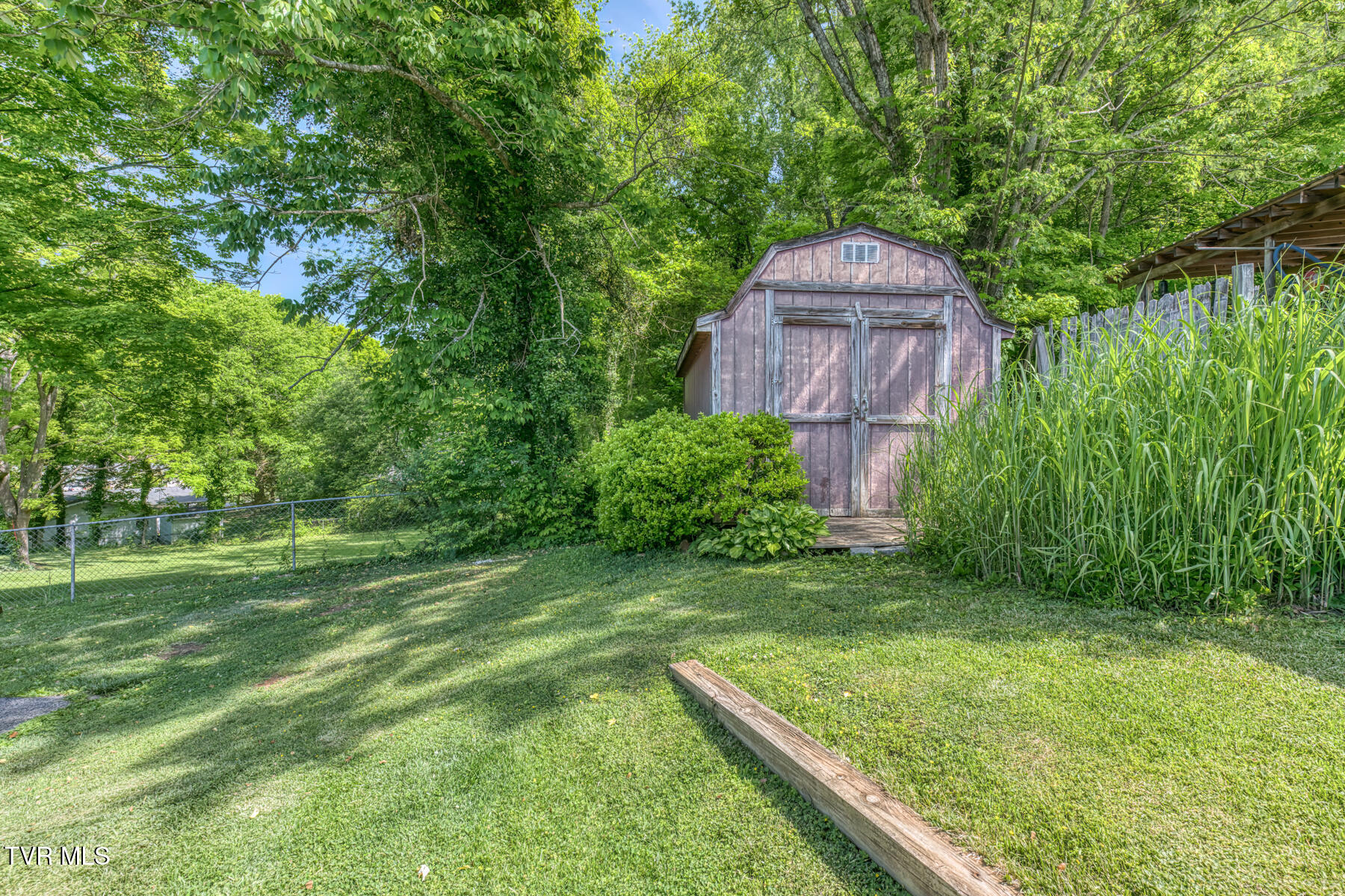 117 Reed Road Bristol, TN 37620 - Photo 11 of 41 117 Reed Rd-33