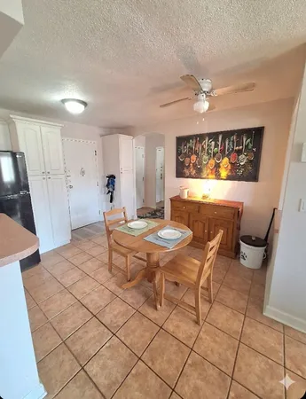$275,000 | 2211 South Stewart Avenue, Unit 4A, Lombard, IL 60148