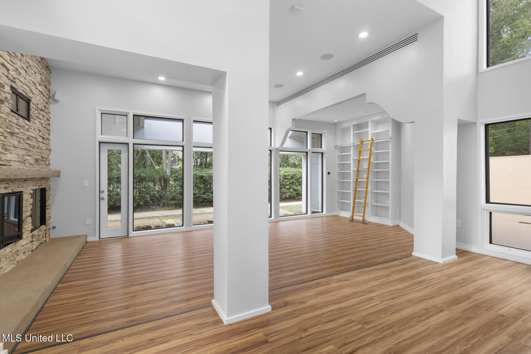 2426 Eastover Drive Jackson, MS 39211 - Photo 11 of 70 2426 Eastover-9