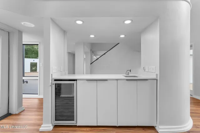 $870,000 | 2426 Eastover Drive, Jackson, MS 39211