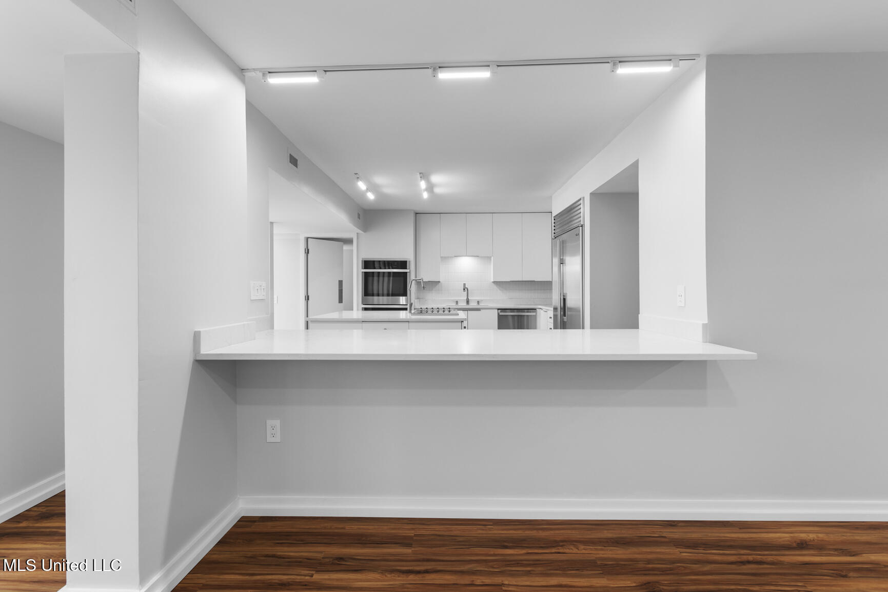 2426 Eastover Drive Jackson, MS 39211 - Photo 18 of 70 2426 Eastover-16