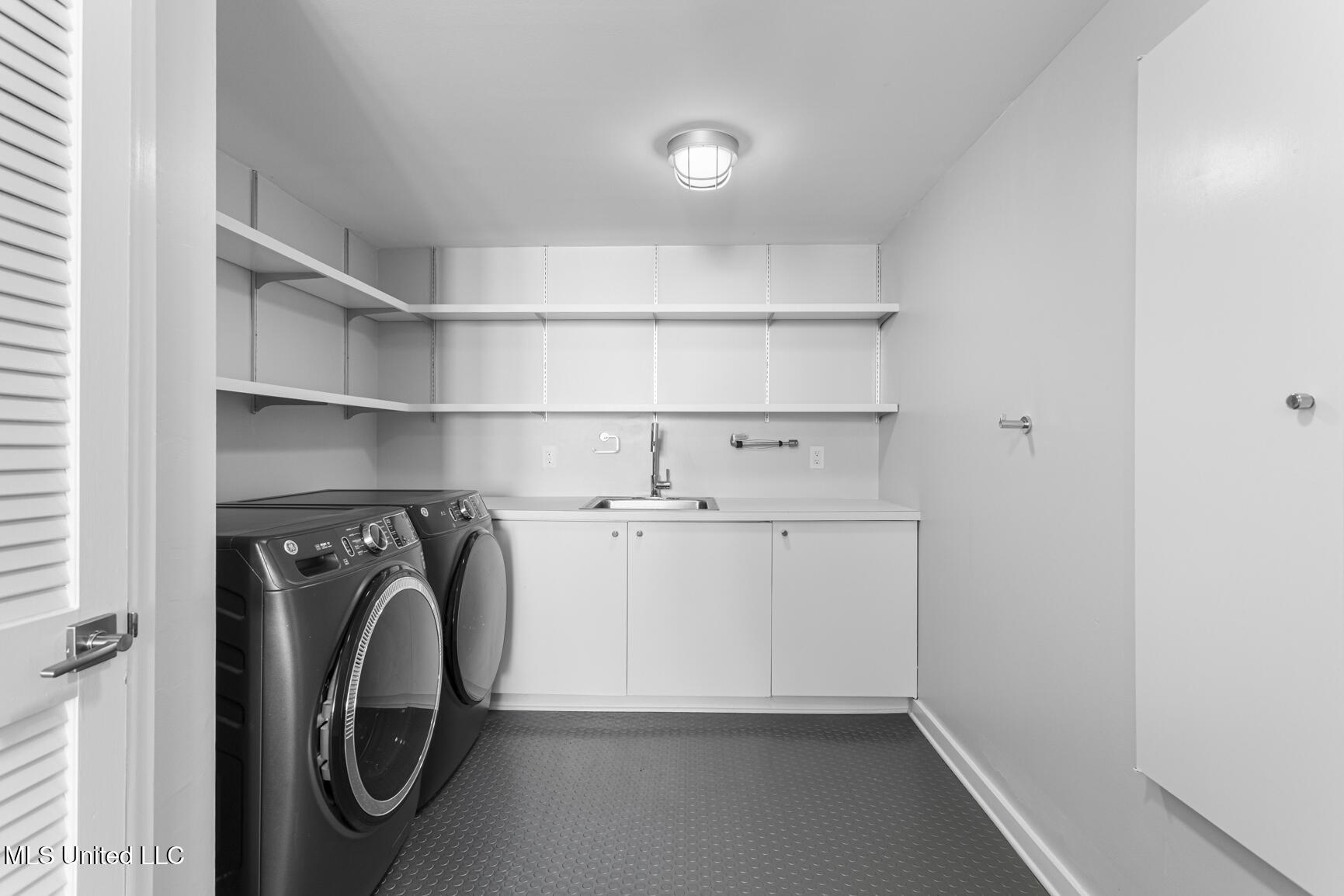 2426 Eastover Drive Jackson, MS 39211 - Photo 26 of 70 2426 Eastover-24