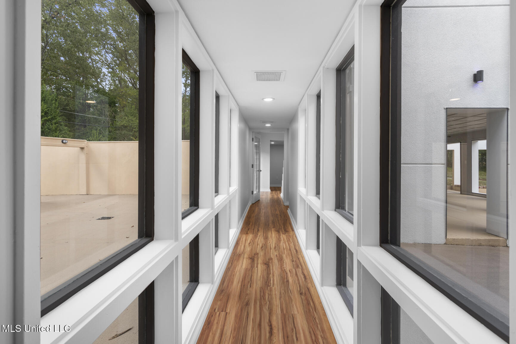 2426 Eastover Drive Jackson, MS 39211 - Photo 30 of 70 2426 Eastover-28