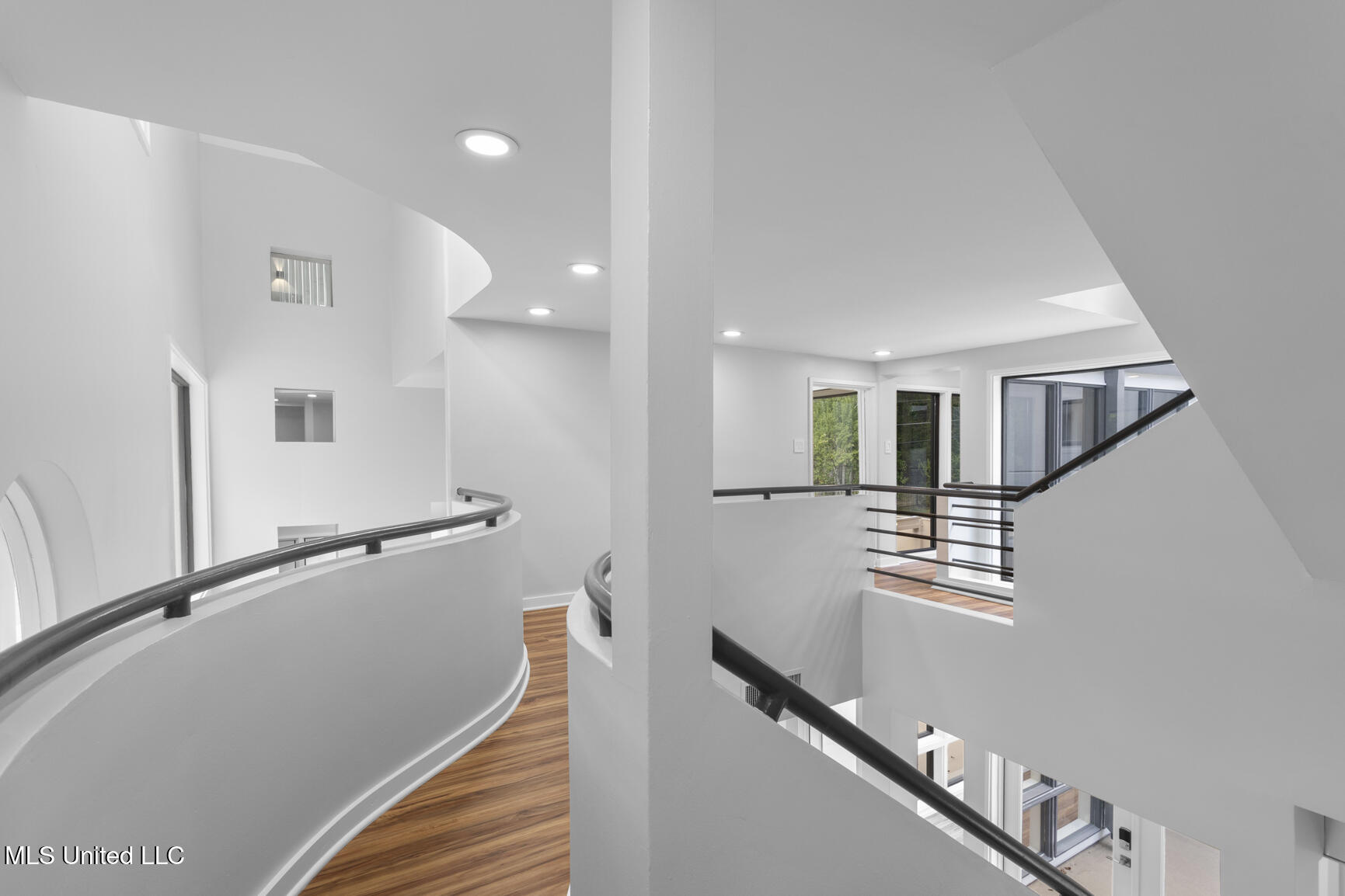 2426 Eastover Drive Jackson, MS 39211 - Photo 36 of 70 2426 Eastover-34