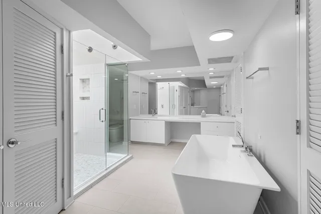 $870,000 | 2426 Eastover Drive, Jackson, MS 39211