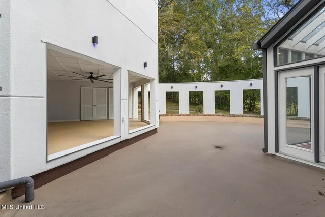 $870,000 | 2426 Eastover Drive, Jackson, MS 39211