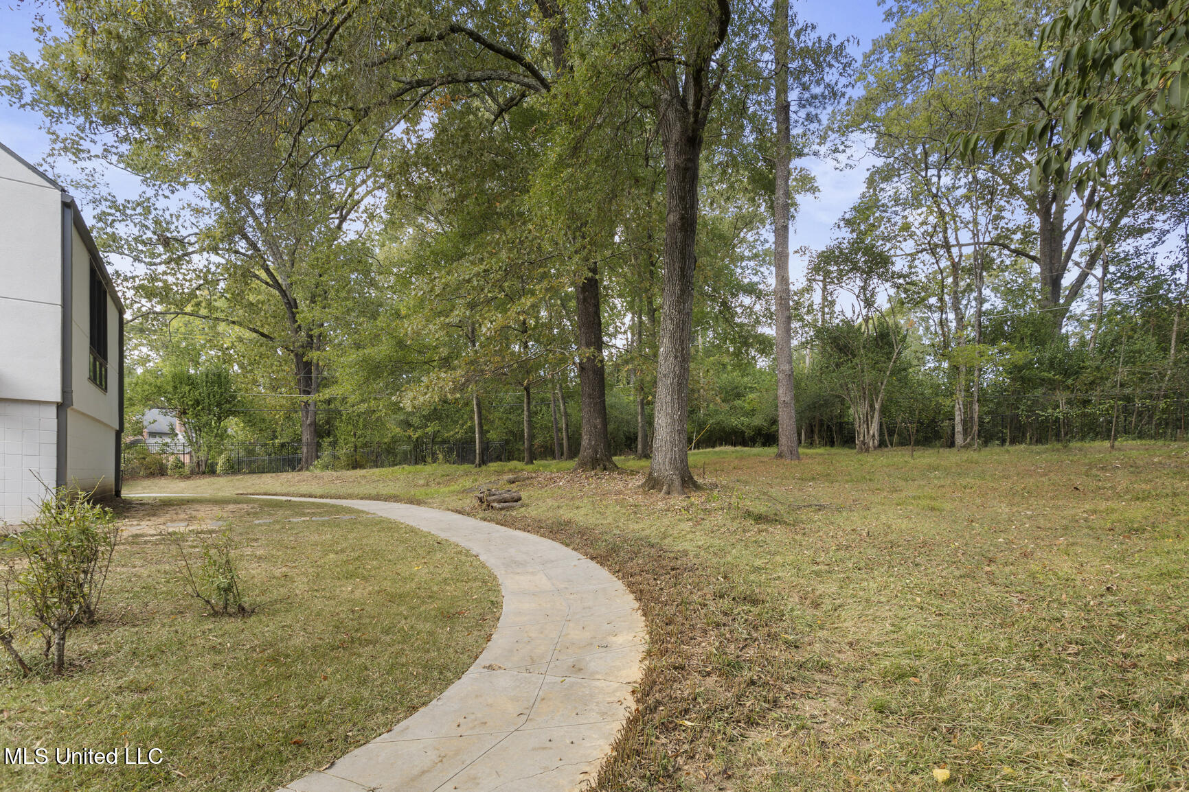 2426 Eastover Drive Jackson, MS 39211 - Photo 66 of 70 2426 Eastover-64