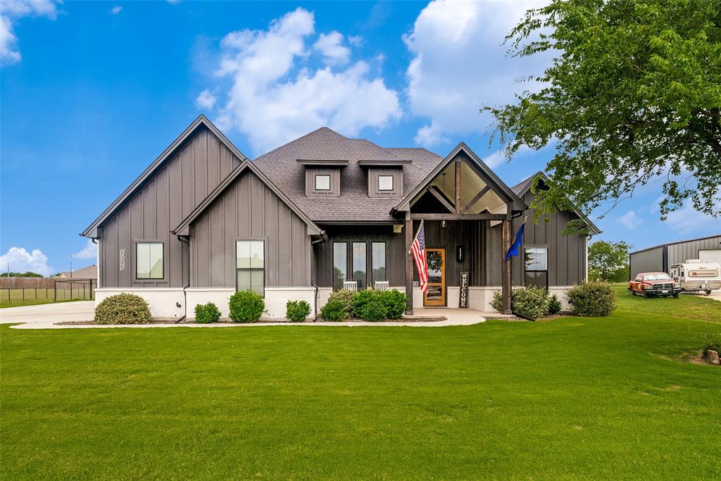 2037 Sunset Ridge Drive Weatherford, TX 76087 - Photo 1 of 25