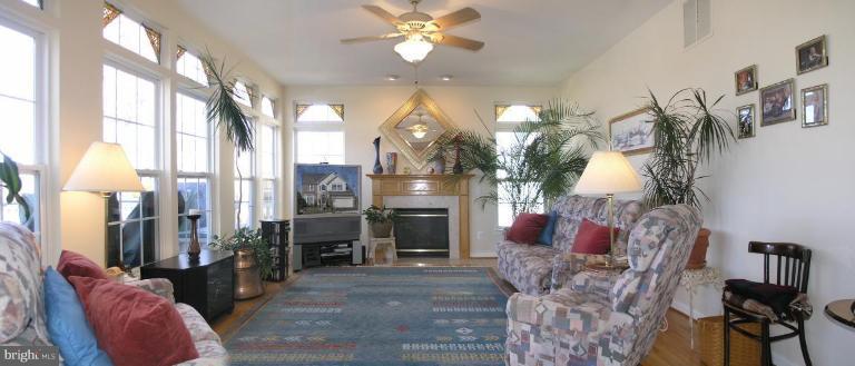 14456 Clubhouse Road Gainesville, VA 20155 - Photo 12 of 30 Family Room