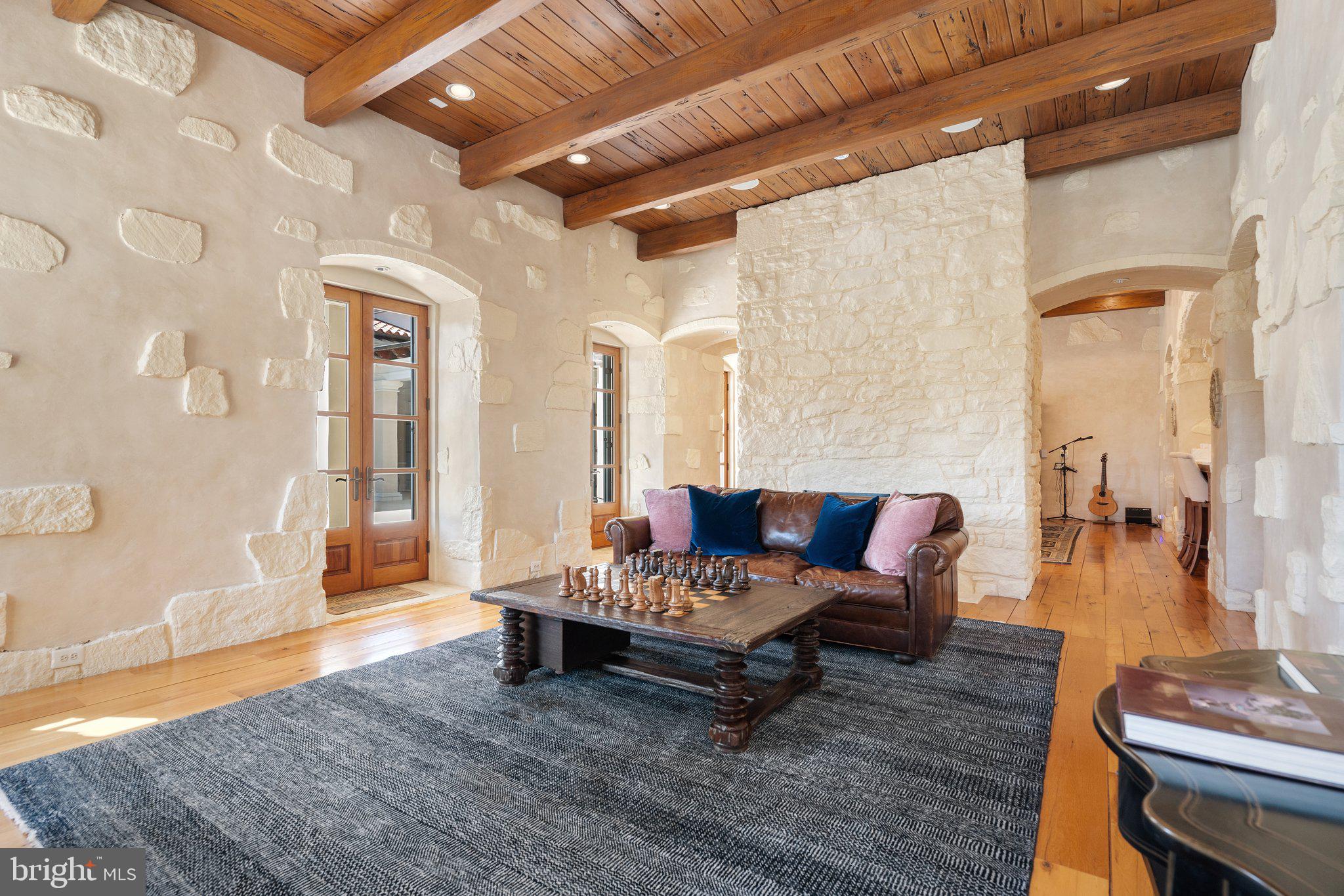 2547 Halfway Road The Plains, VA 20198 - Photo 24 of 90 a living room with furniture and wooden floor