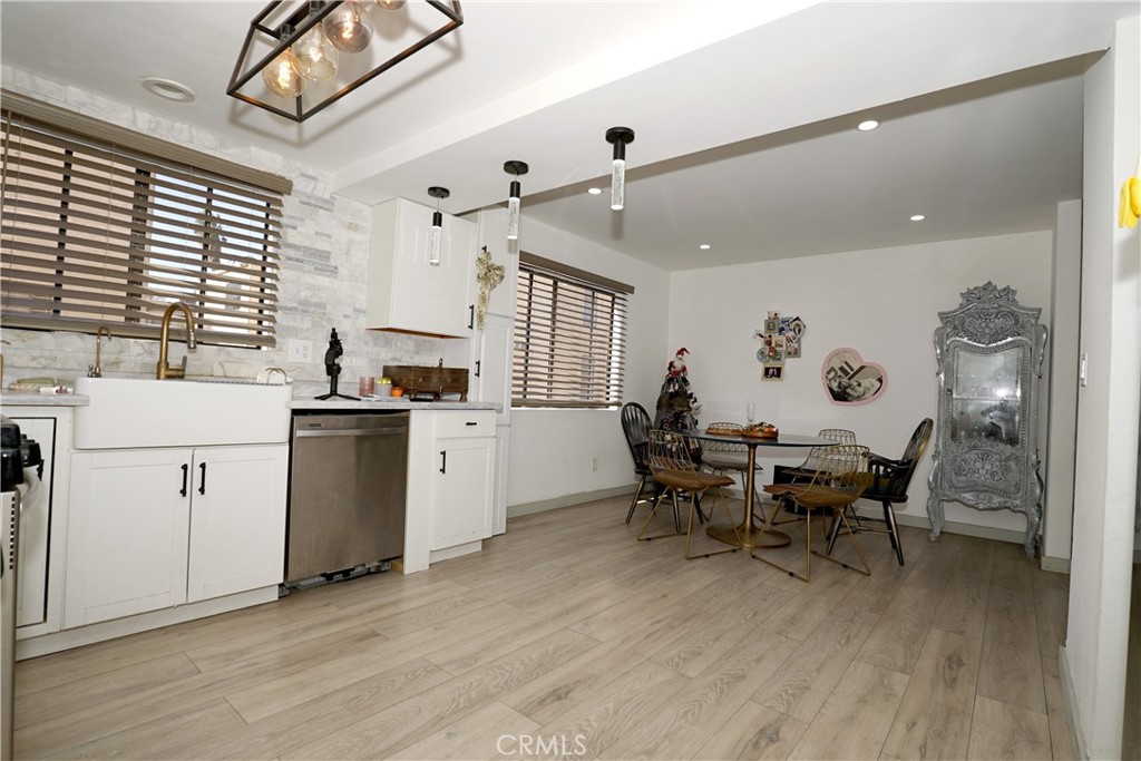 18954 Sherman Way, Unit 3 Reseda, CA 91335 - Photo 11 of 46