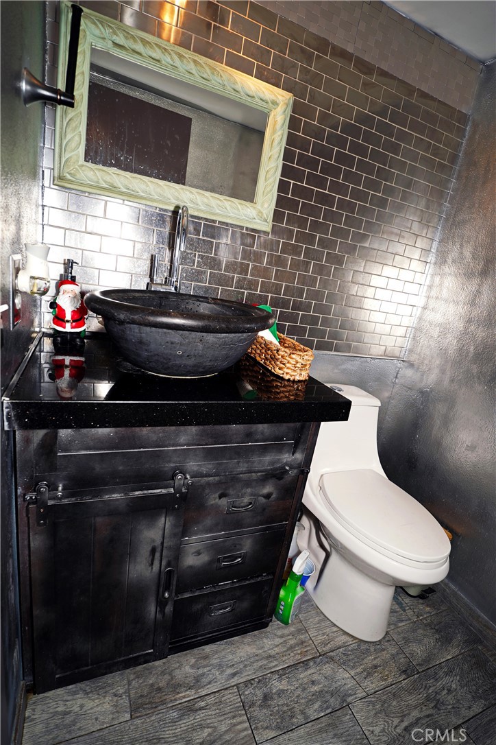 18954 Sherman Way, Unit 3 Reseda, CA 91335 - Photo 12 of 46 1st floor bathroom