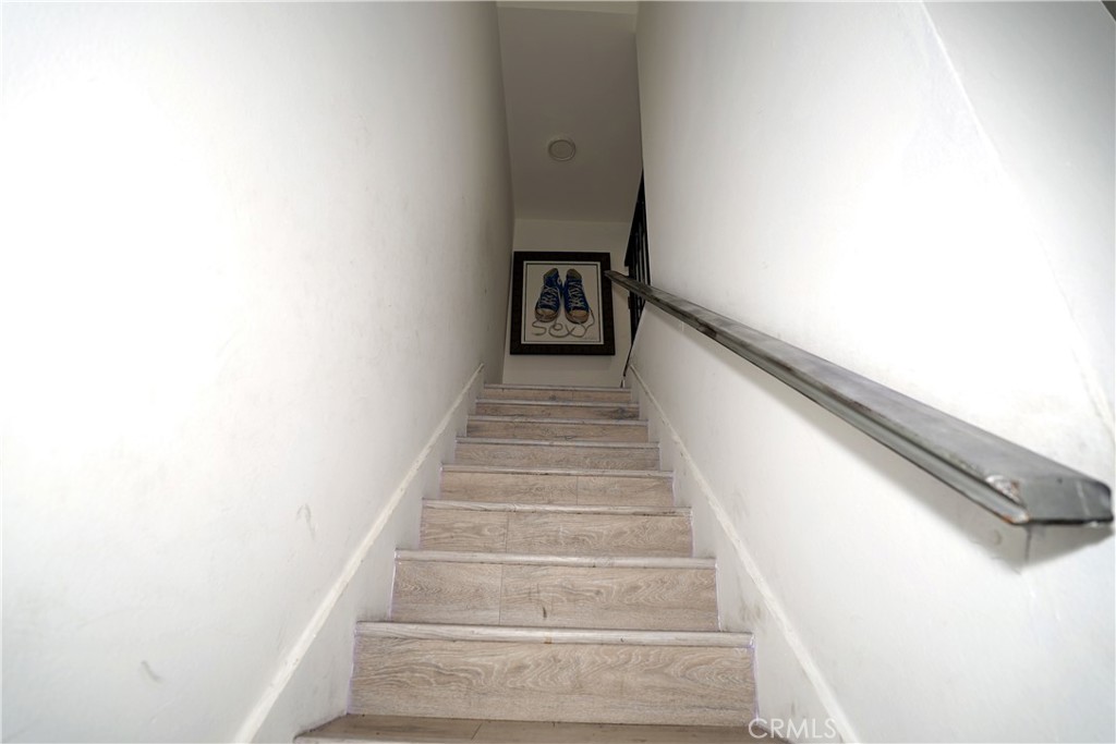 18954 Sherman Way, Unit 3 Reseda, CA 91335 - Photo 15 of 46