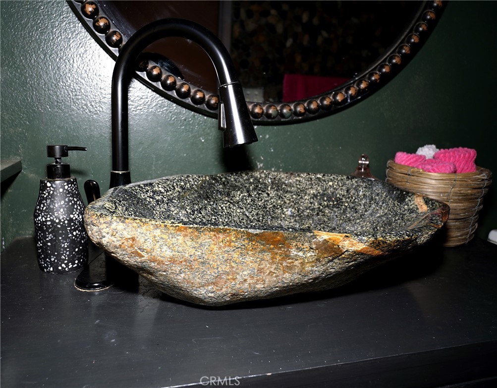 18954 Sherman Way, Unit 3 Reseda, CA 91335 - Photo 37 of 46