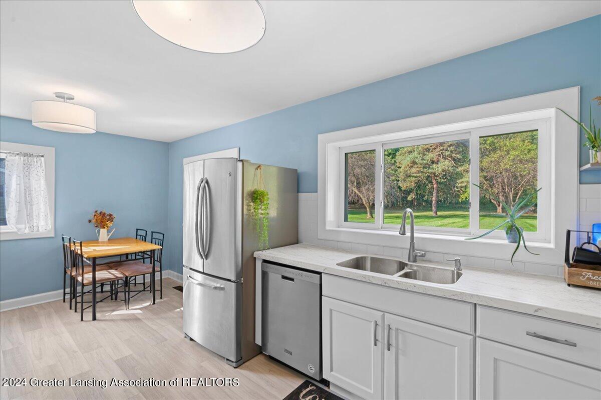 14120 Myers Road Dewitt, MI 48820 - Photo 10 of 34 25-Media Jett - 27