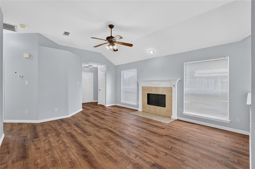 1309 Riley Drive Carrollton, TX 75007 - Photo 3 of 40 Gallery Image 3