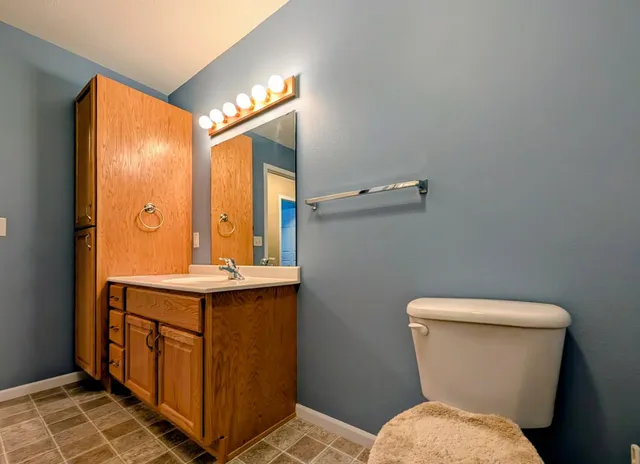 $259,900 | 1213 Ashmore Avenue, Montevideo, MN 56265