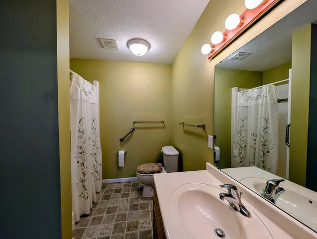 $259,900 | 1213 Ashmore Avenue, Montevideo, MN 56265