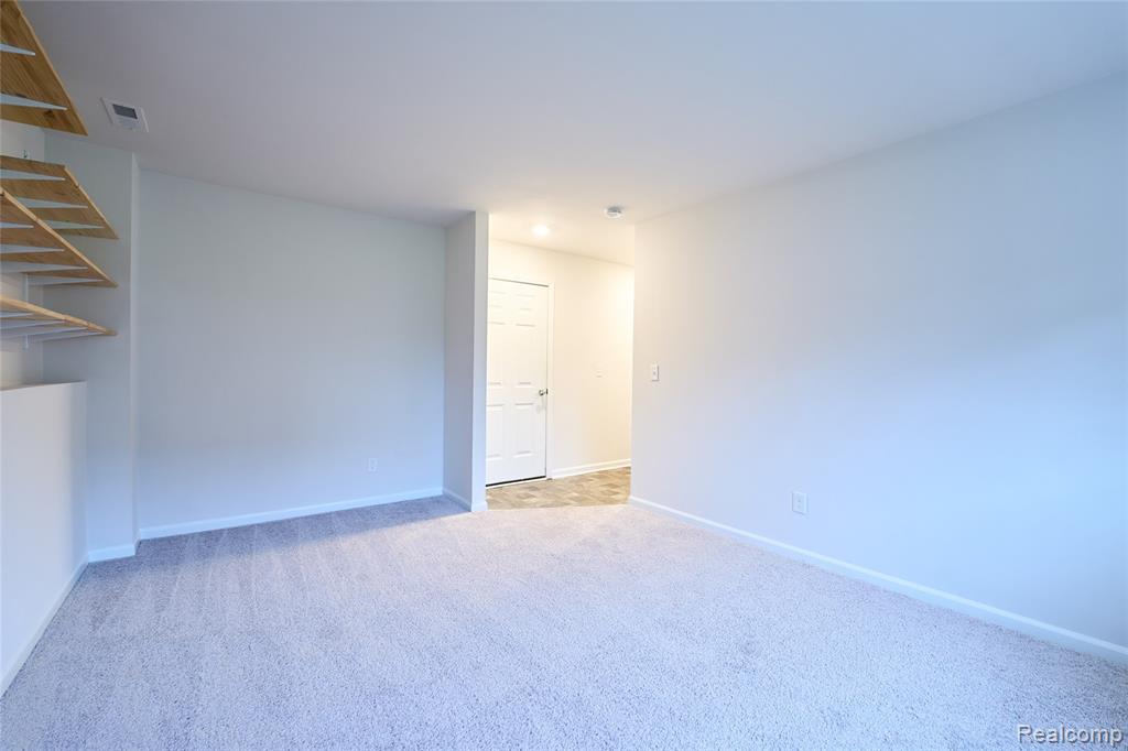 49701 Lantern Way Canton, MI 48188 - Photo 20 of 27