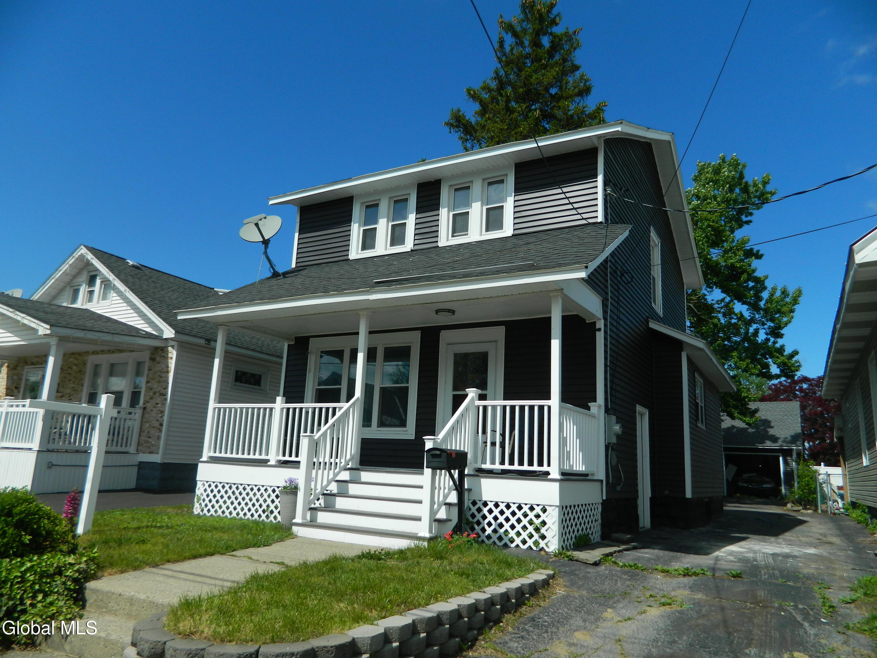 1355 Dewitt Street Schenectady, NY 12303 - Photo 88 of 88 CURB APPEAL!