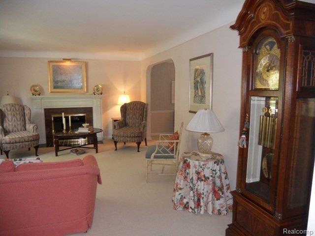1357 Fairholme Road Grosse Pointe, MI 48236 - Photo 3 of 14 livingrm2.JPG