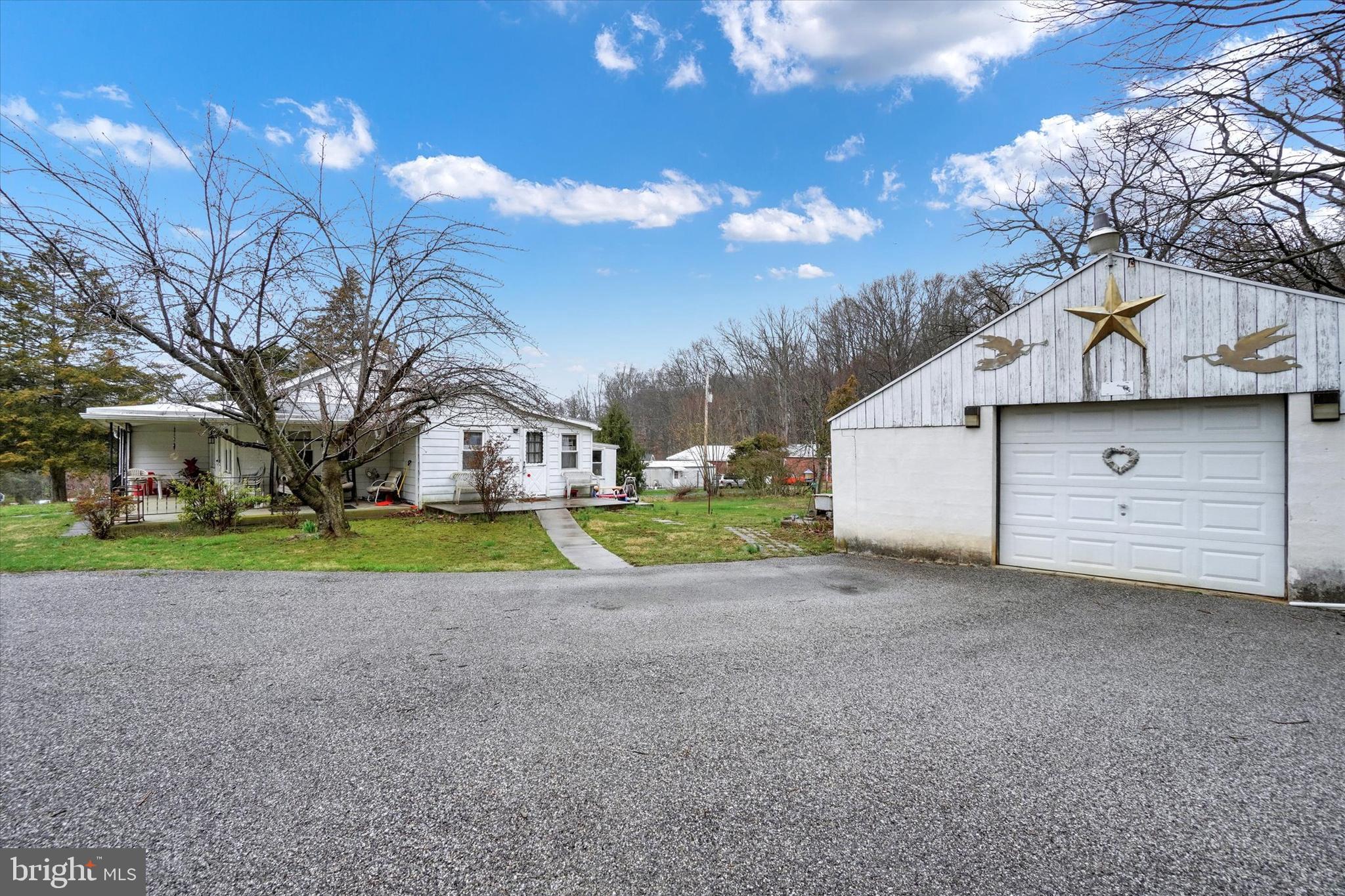 35 Creek Road Manchester, PA 17345 - Photo 17 of 17 Gallery Image 17