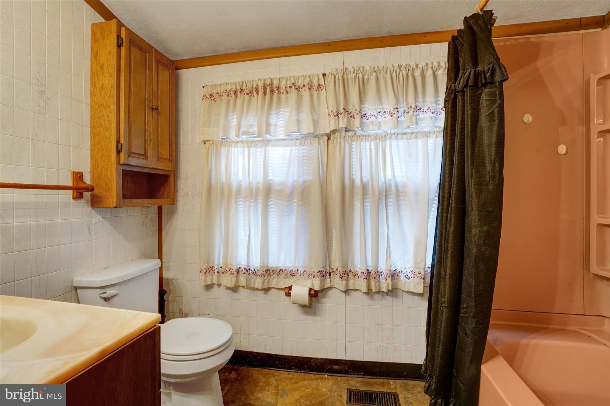 35 Creek Road Manchester, PA 17345 - Photo 9 of 17 Gallery Image 9