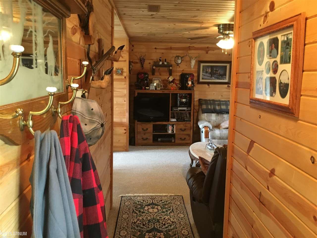 6267 Mann Road Carsonville, MI 48419 - Photo 8 of 21 31393051-7.JPG