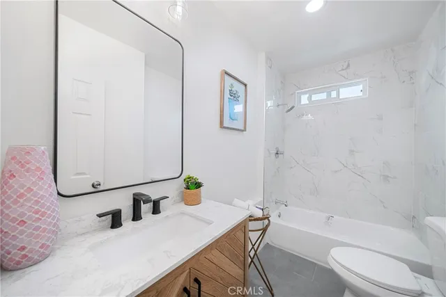 $1,249,000 | 2035 Las Colinas Avenue, Los Angeles, CA 90041