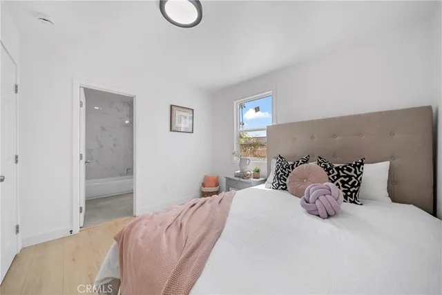 $1,249,000 | 2035 Las Colinas Avenue, Los Angeles, CA 90041