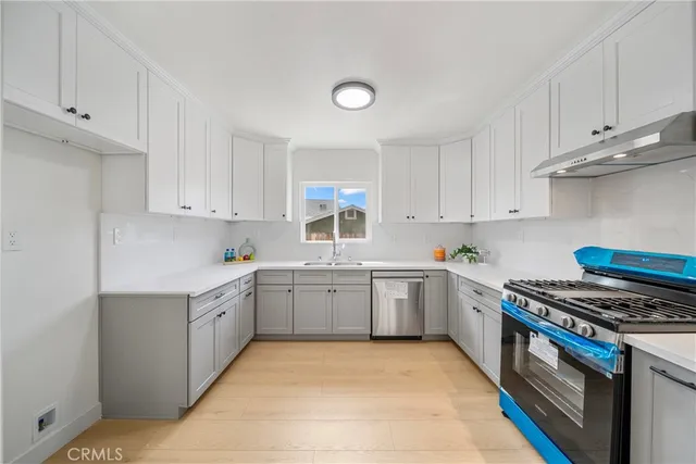 $1,249,000 | 2035 Las Colinas Avenue, Los Angeles, CA 90041