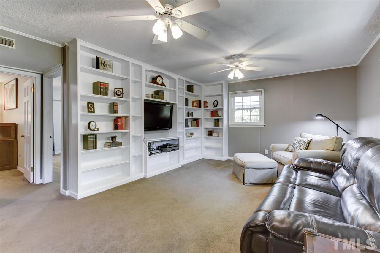 1207 Kingston Ridge Road Cary, NC 27511 - Photo 13 of 30