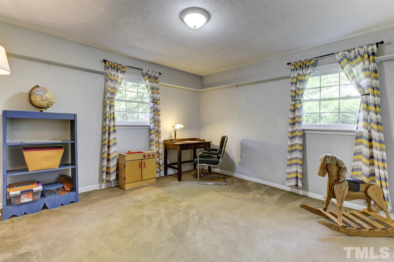 1207 Kingston Ridge Road Cary, NC 27511 - Photo 14 of 30