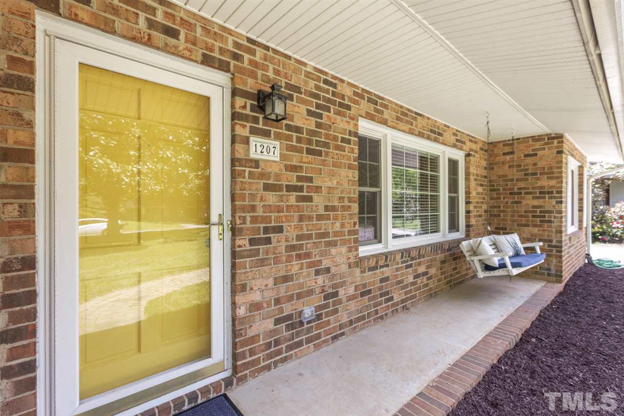 1207 Kingston Ridge Road Cary, NC 27511 - Photo 3 of 30
