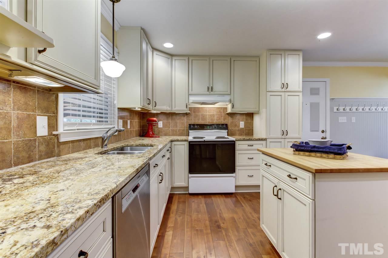 1207 Kingston Ridge Road Cary, NC 27511 - Photo 8 of 30